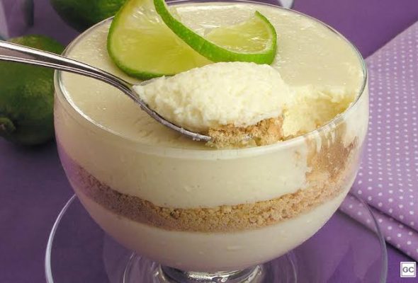 MOUSSE DE LIMÃO